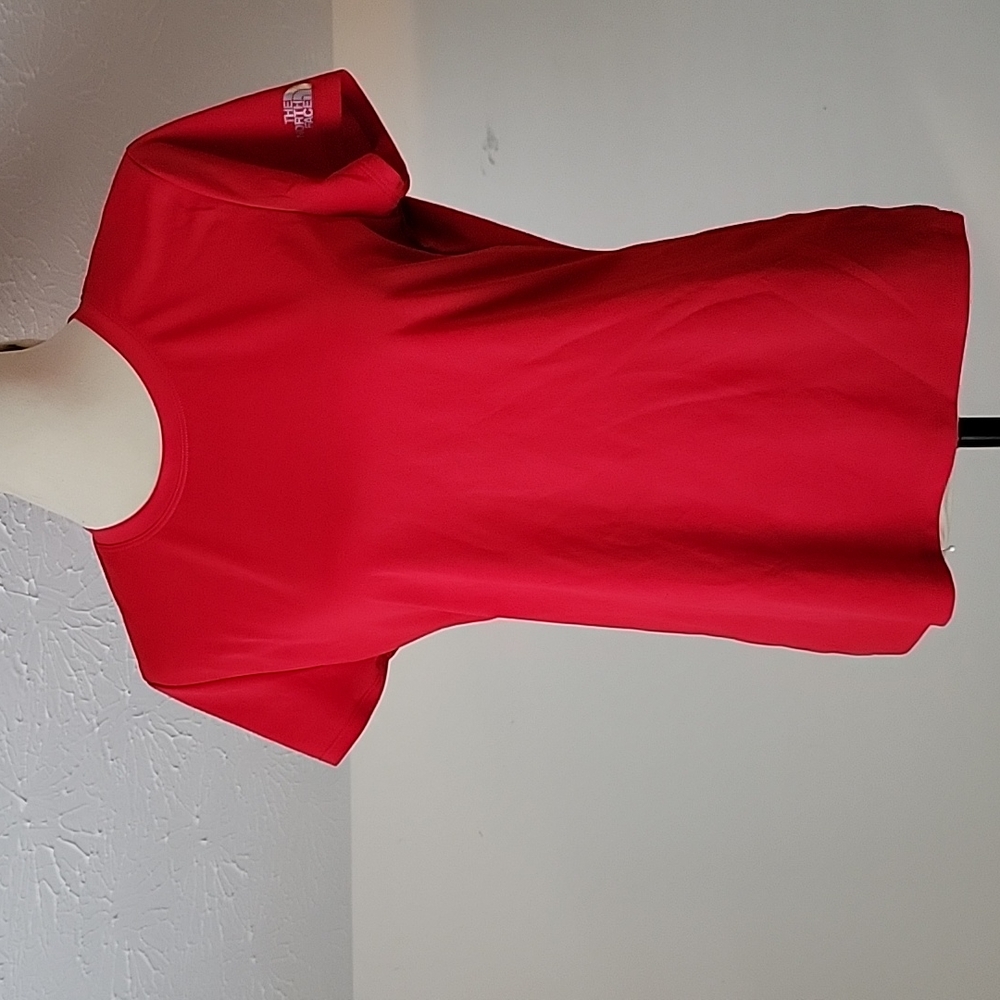 The North Face Women's Large Shirt